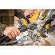 Scie à onglets DeWalt DCS782N