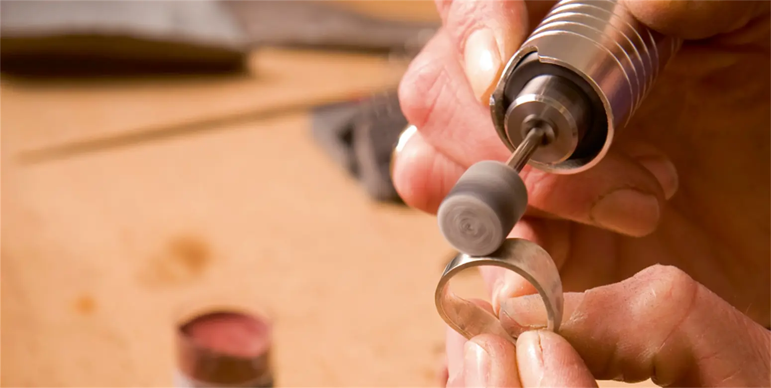 Outil Rotatif avec Arbre Flexible à Haut Rendement Fortiflex Dremel F0139100JA